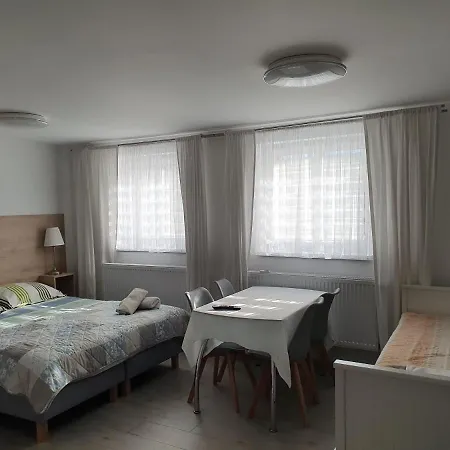 Viator 홈스테이 *