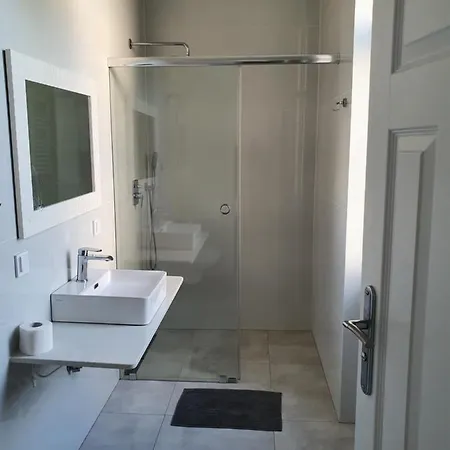 Viator 홈스테이 우스트카