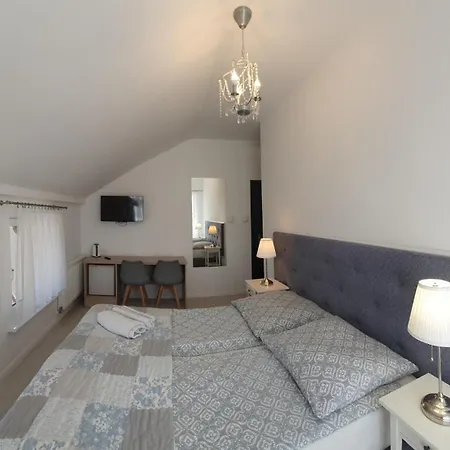 Viator 홈스테이 우스트카