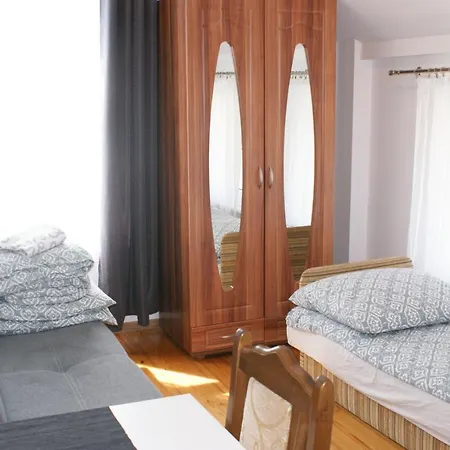 Viator 홈스테이 우스트카